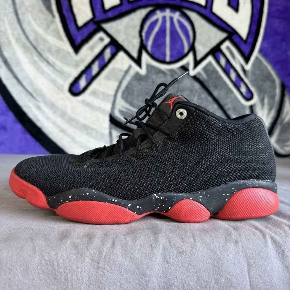 Size 11.5 - Jordan Horizon Low Black 845098-060